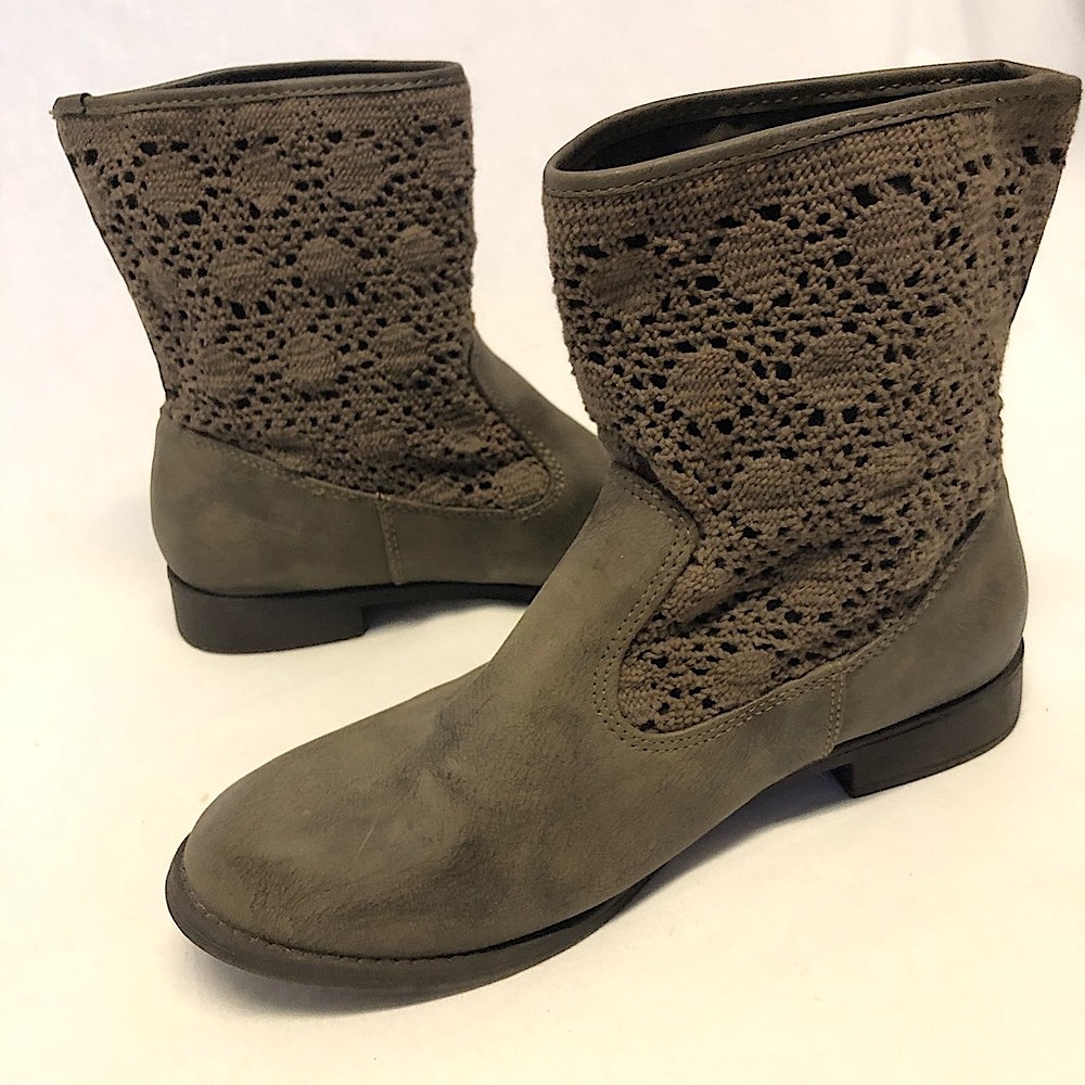 Jelly pop ankle boots size 8 booties